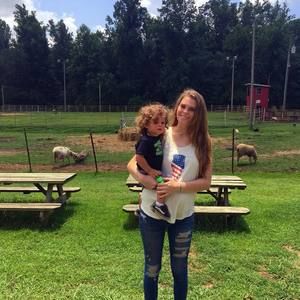 Meet your Posher, Jillian